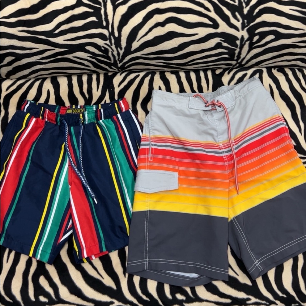 Men’s Graphic Swim - size medium